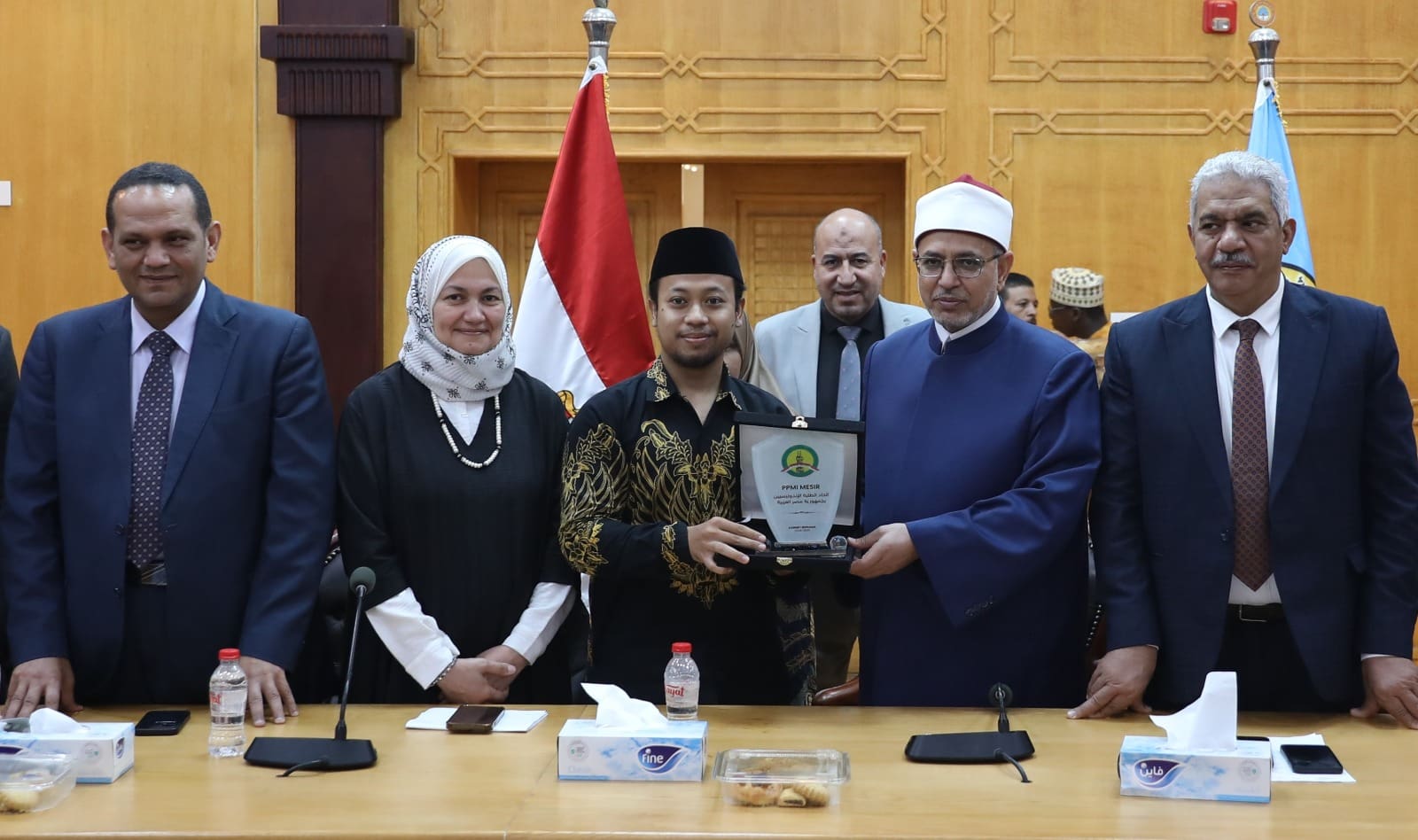 IMG 20250813 WA0226 جامعة بتوجهات شيخ الأزهر.. تفاصيل مشروع التأمين الصحي الشامل للطلاب الوافدين بجامعة الأزهر موقع في الجامعة