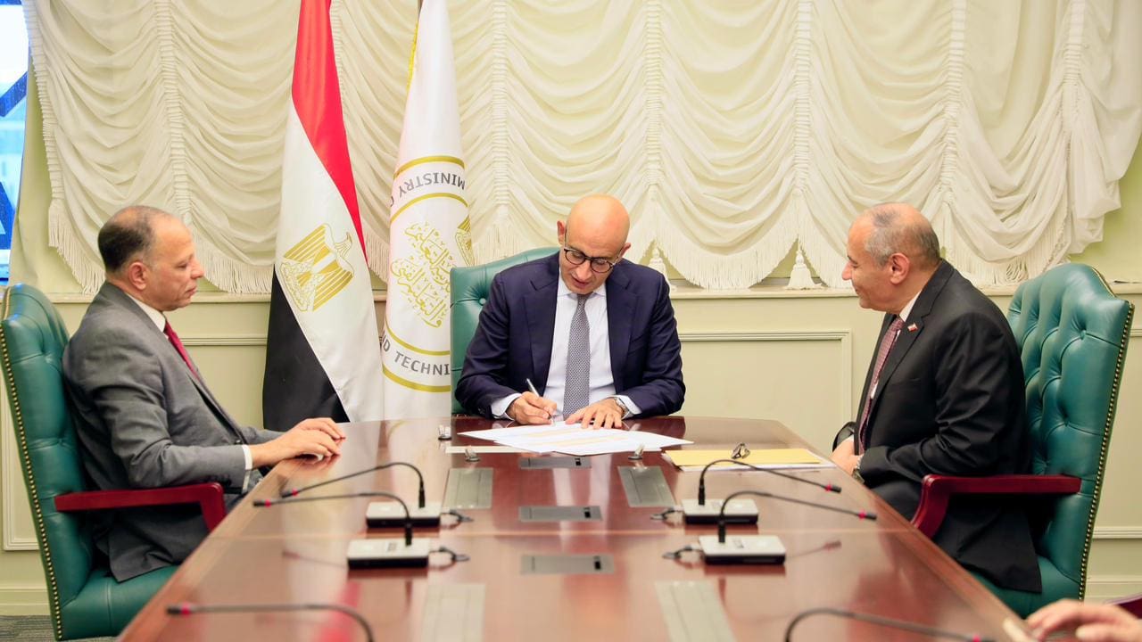 IMG 20250828 WA0002 أكتوبر وزير التربية والتعليم يعتمد نتيجة الدور الثاني للثانوية العامة بنسبة نجاح تفوق 90% موقع في الجامعة