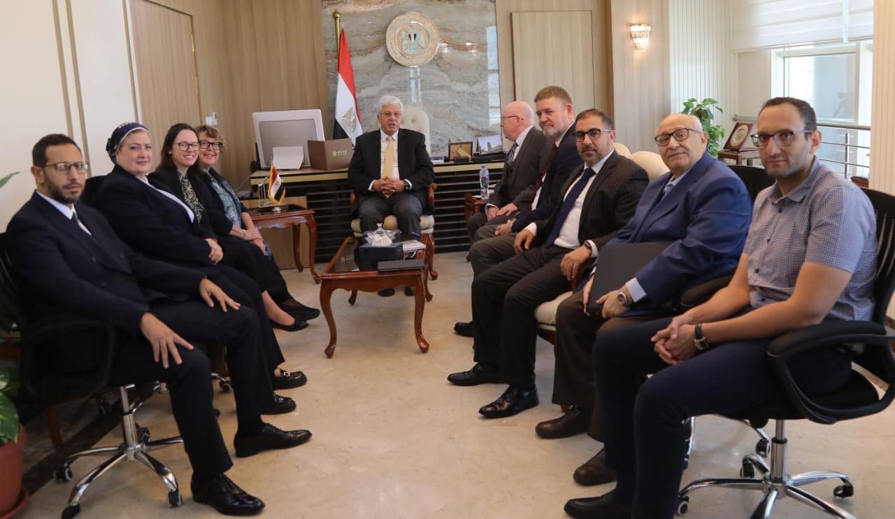 IMG 20250829 WA0001 جامعة وزير التعليم العالي يبحث إنشاء فرعي جامعتي أدنبرة نابيير وكوين مارجريت في مصر موقع في الجامعة