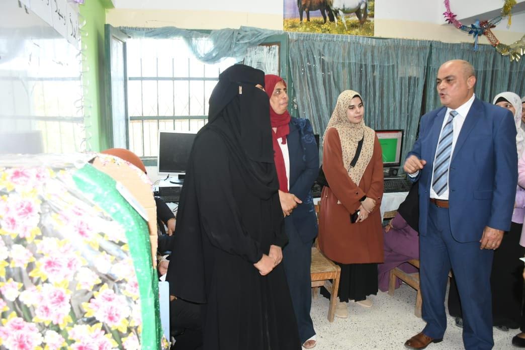 IMG 20250830 WA0036 وزير التعليم وزير التعليم يوجه بدعم المتحررين من الأمية بالتدريب المهني في الفيوم موقع في الجامعة
