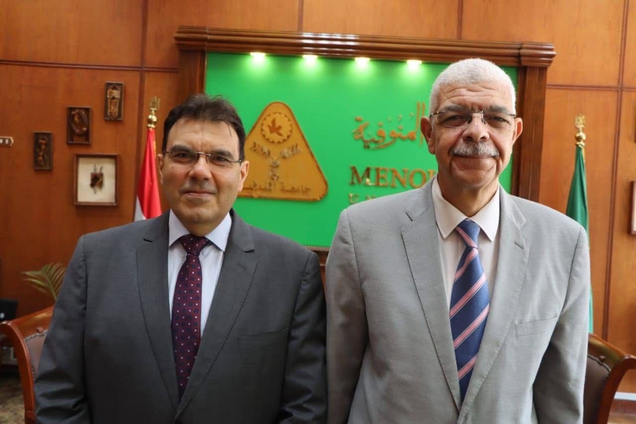 IMG 8010 رئيس جامعة المنوفية يتفقد المدن الجامعية رئيس جامعة المنوفية يهنئ عمداء كليات الزراعة والآداب والتربية للطفولة المبكرة بصدور القرار الجمهوري موقع في الجامعة