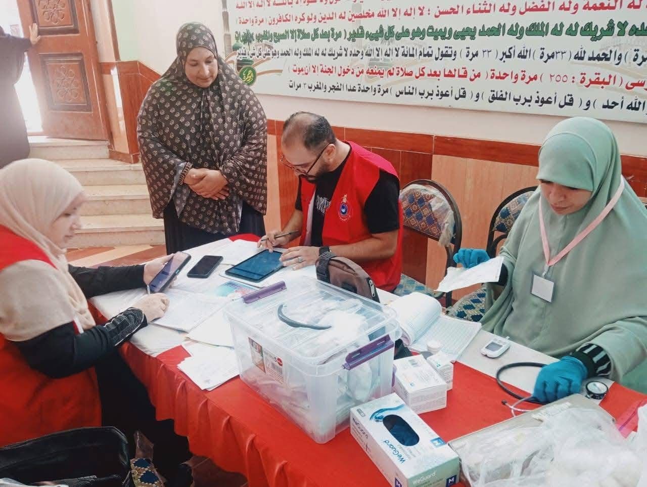 قافلة جامعة المنوفية المتكاملة توقع الكشف على 316 من أهالي قرية كفر الجلابطة بالشهداء 1 IMG 8231 جامعة المنوفية قافلة جامعة المنوفية المتكاملة توقع الكشف على 316 من أهالي قرية كفر الجلابطة بالشهداء موقع في الجامعة
