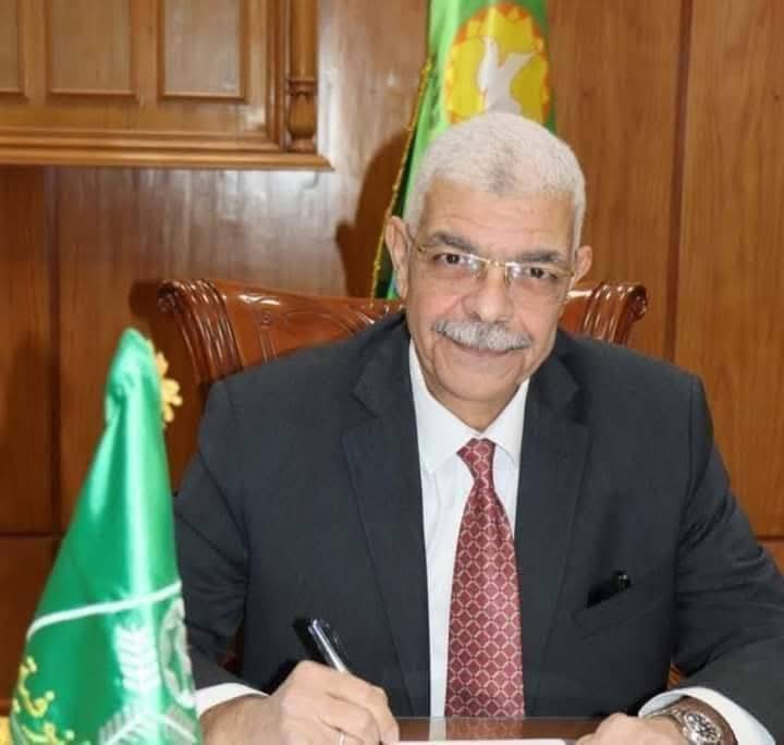 IMG 8411 المؤتمر رئيس جامعة المنوفية يصدر قرارًا بتجديد ندب الدكتور صلاح حجازي عميدًا لكلية طب الأسنان موقع في الجامعة