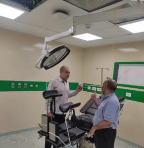 مستشفى العظام الجامعي بأسوان يبدأ إجراء العمليات الجراحية 6 IMG ٢٠٢٥٠٨٢٠ ١٦٢٩٣٩ مستشفى العظام الجامعي مستشفى العظام الجامعي بأسوان يبدأ إجراء العمليات الجراحية موقع في الجامعة