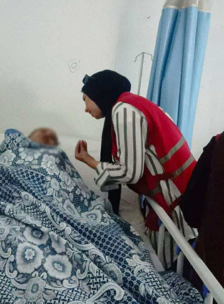 الهلال الأحمر يزور الطلاب الناجين من حادث الغرق بشاطئ العجمي ويقدم خدمات الدعم النفسي 1 IMG ٢٠٢٥٠٨٢٣ ٢٠٠٦٥٣ الهلال الأحمر الهلال الأحمر يزور الطلاب الناجين من حادث الغرق بشاطئ العجمي ويقدم خدمات الدعم النفسي موقع في الجامعة