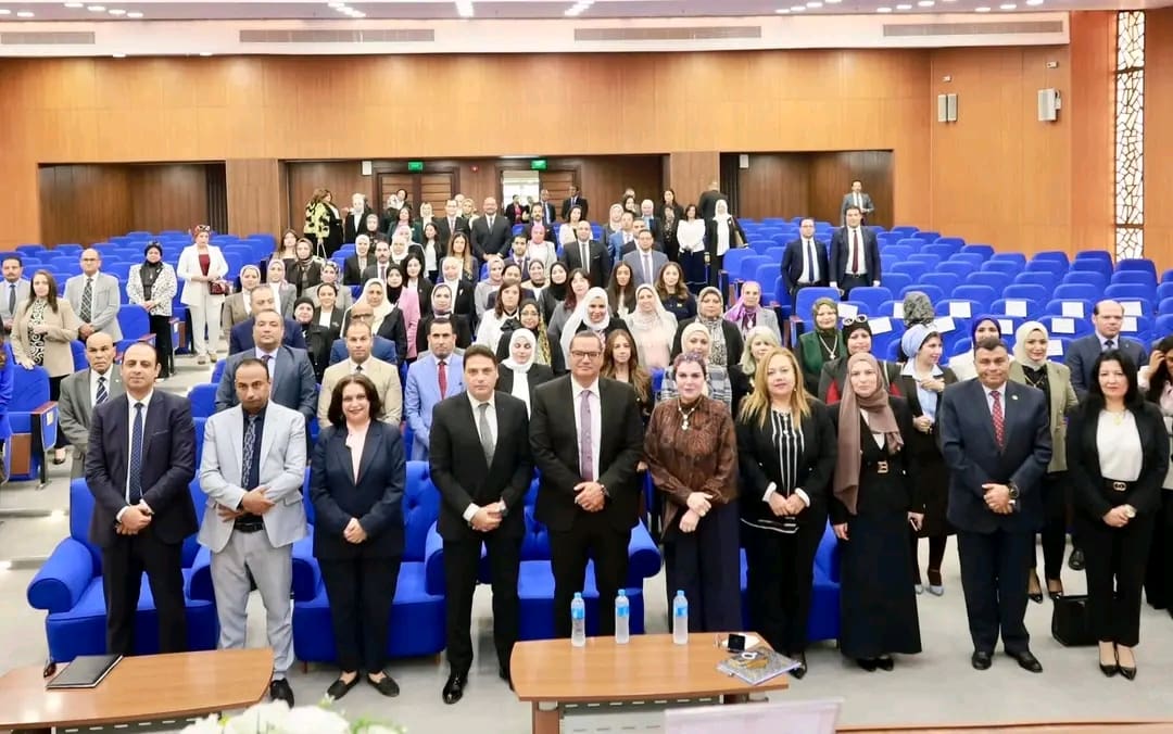 1756714308691 الدكتورة جامعة عين شمس تشارك في ندوة حول "دور النيابة الإدارية في حماية الاستثمارات والمال العام" موقع في الجامعة