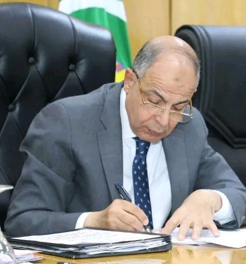 1757605583855 اللغات منها فتح قاعات بمدارس اللغات.. محافظ المنيا يتابع شكاوي المواطنين موقع في الجامعة