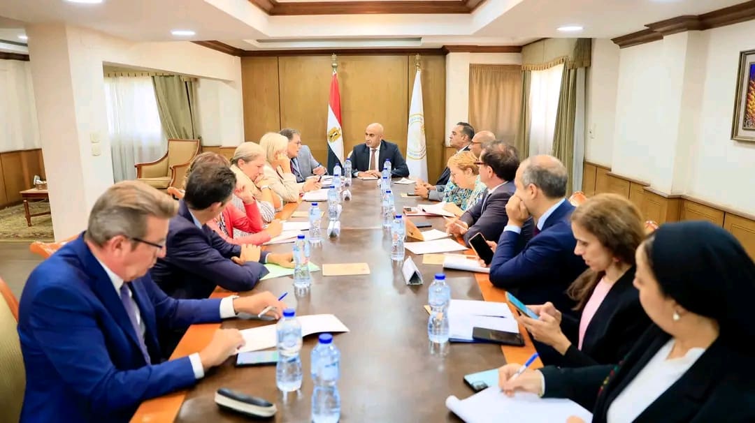 1758093151028 مدارس صناعة الدواء عبداللطيف: نتطلع لشراكة أوسع مع فرنسا في التعليم العام والفني والتوسع في المدارس الزراعية موقع في الجامعة