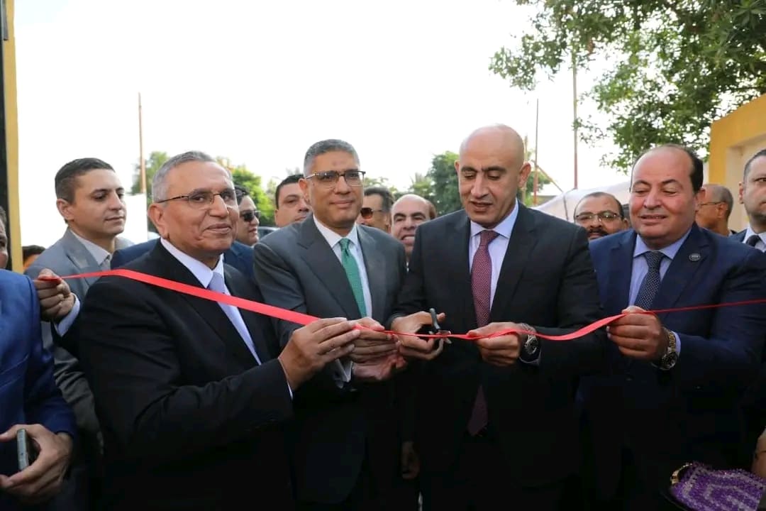 1758186142771 وزير وزير التعليم ومحافظ الجيزة يفتتحان مدرسة "عبد السند يمامة" الثانوية المشتركة بمنيل شيحة موقع في الجامعة