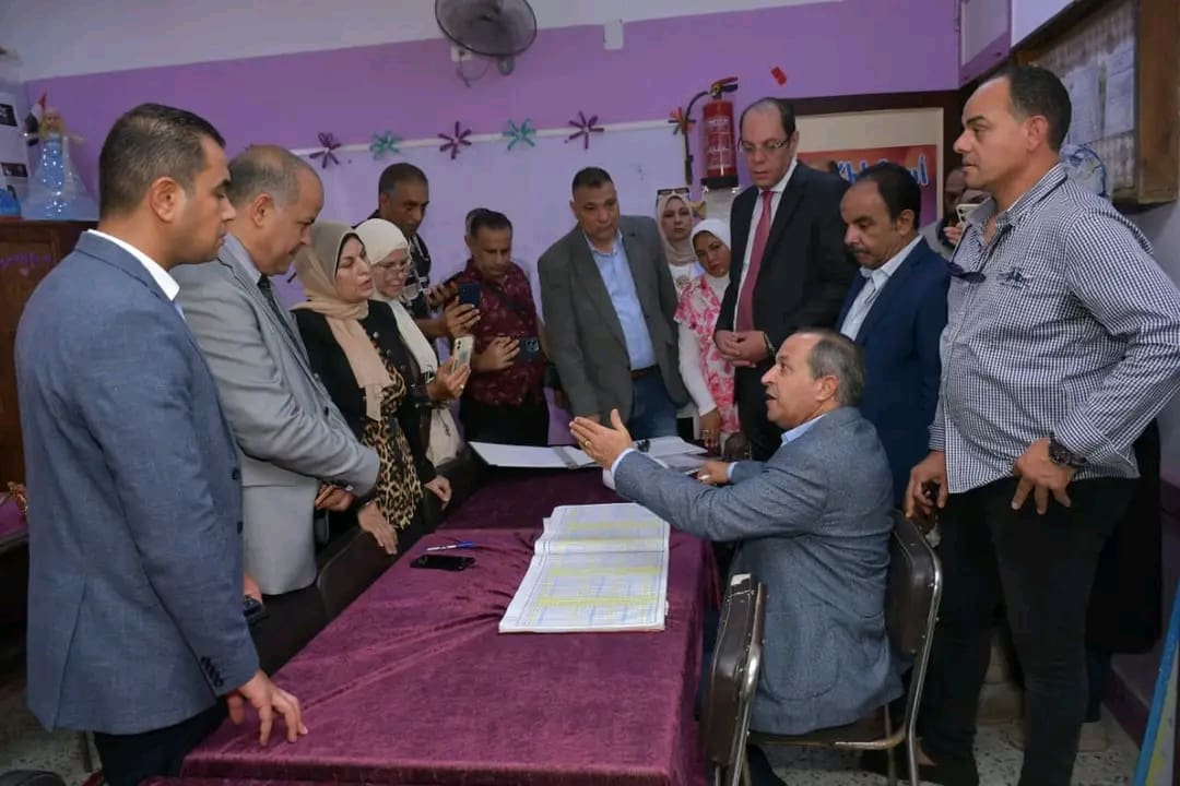 1758618840511 قنا محافظ بورسعيد يشدد على مواجهة الغياب داخل المدارس موقع في الجامعة