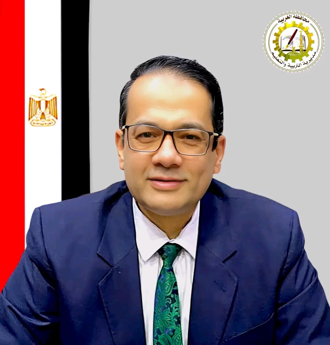 1758788626814 مديرة مديرة مدرسة السيدة عائشة بالمحلة تغلق الأبواب في السابعة صباحًا.. والتعليم يحيلها للتحقيق موقع في الجامعة