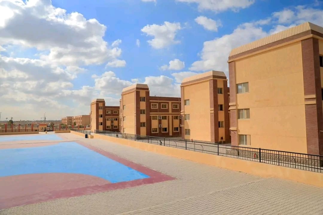 1758795038916 السفير عبد اللطيف: المدارس المصرية الألمانية تمنح شهادتين وتطبق نظام اليوم الكامل موقع في الجامعة