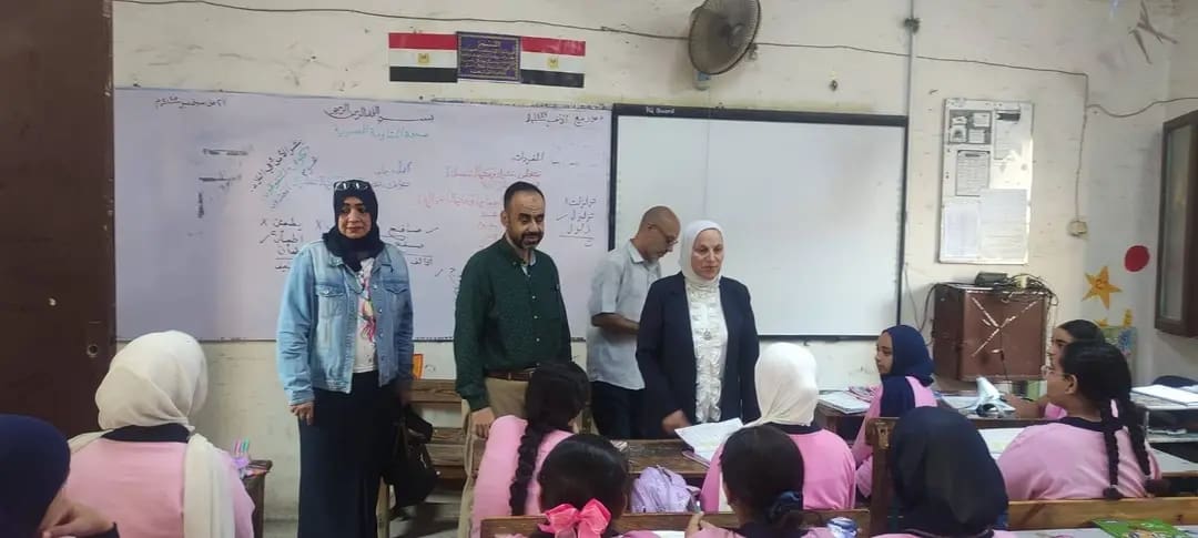 خلال جولة بالويلي.. مدير تعليم القاهرة: الأنشطة المدرسية تصنع جيلاً مبدعًا