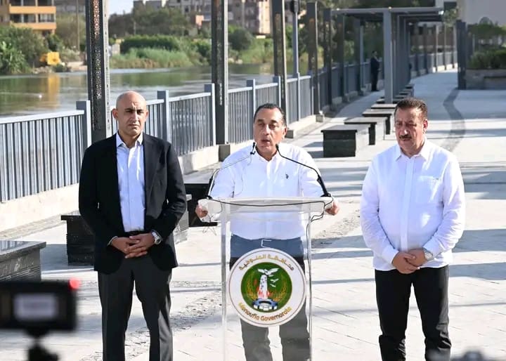 1759248476338 الصحة مدبولي من المنوفية: الصحة والتعليم أولوية المرحلة المقبلة.. و"حياة كريمة" أيقونة الجمهورية الجديدة موقع في الجامعة