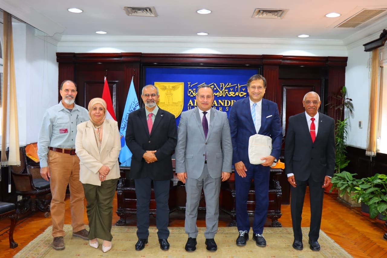 4e52e7d1 ea29 40a8 90b6 5b108f5a28cc نجاح رئيس جامعة الإسكندرية يبحث تعزيز التعاون الأكاديمي والبحثي مع وفد جامعة فرجينيا تك الأمريكية موقع في الجامعة