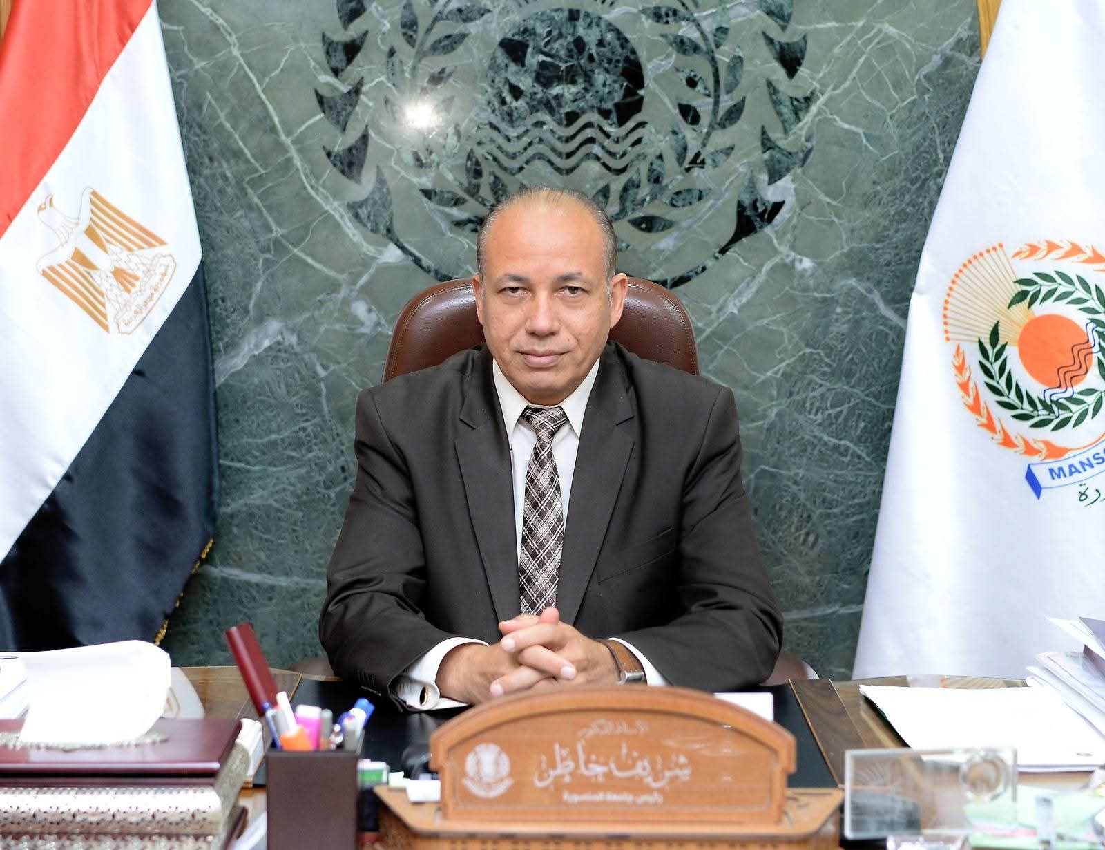 FB IMG 1756898392783 جامعة المنصورة جامعة المنصورة تُطلق أول برنامج صيدلة إكلينيكية دولي بالتعاون مع جامعة مانشستر بالمملكة المتحدة موقع في الجامعة