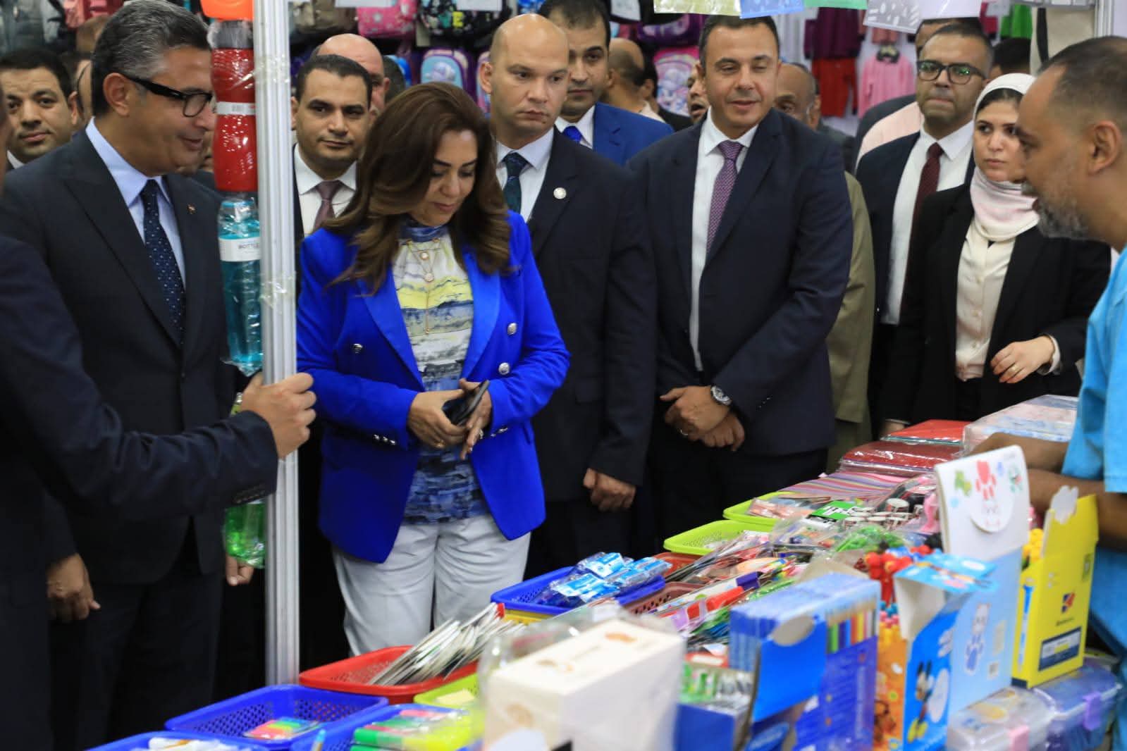 FB IMG 1757528228912 أهلاً مدارس وزيرا التموين والتنمية المحلية يفتتحان معرض "أهلاً مدارس" بالجيزة لتوفير المستلزمات المدرسية موقع في الجامعة