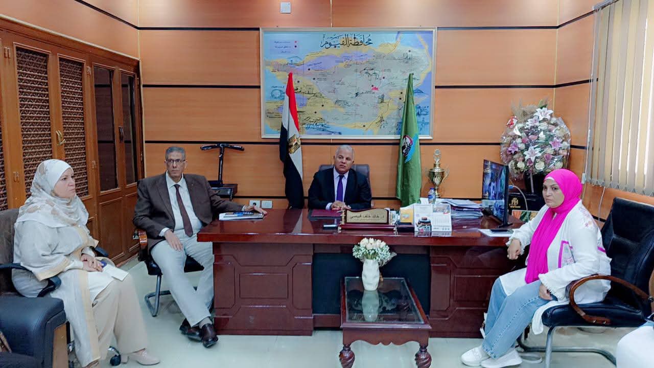 FB IMG 1757618543118 الفيوم وكيل تعليم الفيوم يشدد على الانتهاء من الصيانة وتسليم الكتب قبل بدء العام الدراسي الجديد موقع في الجامعة