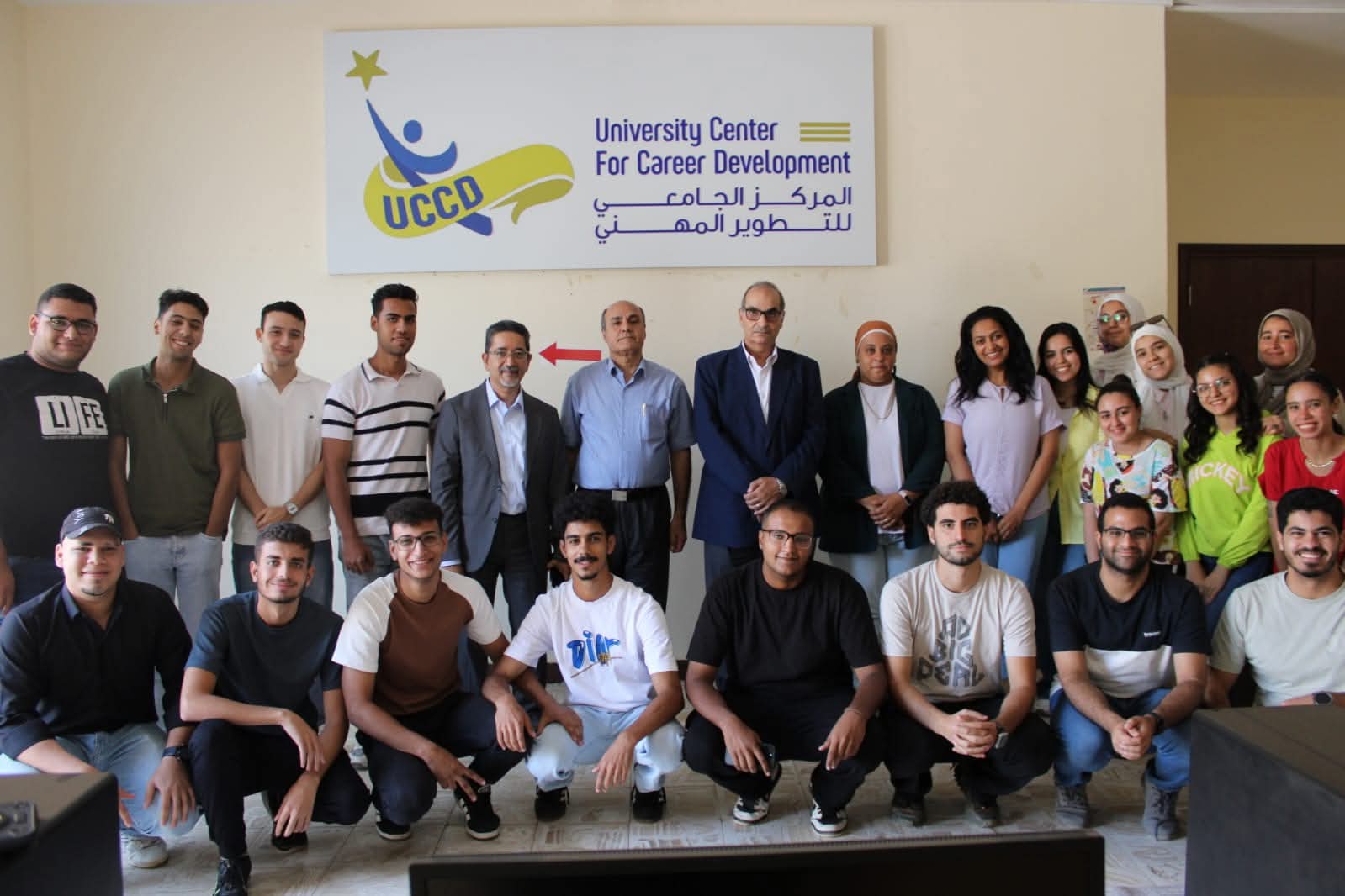 FB IMG 1757764535678 جامعة جامعة القاهرة الجديدة التكنولوجية تواصل فعاليات مبادرة كن مستعدًا لتأهيل طلابها لسوق العمل موقع في الجامعة