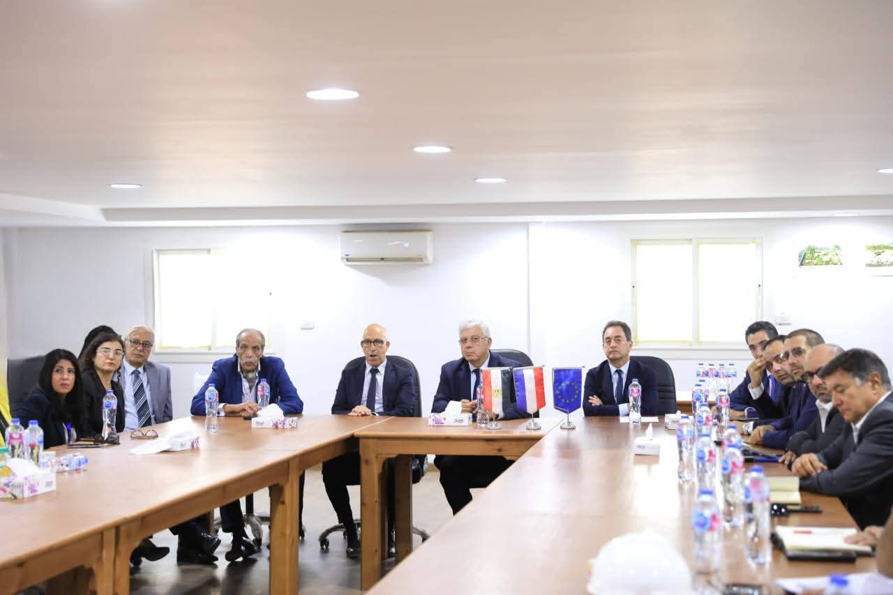 FB IMG 1758270892006 وزير وزير التعليم العالي يبحث مع وفد مجلس الشيوخ الفرنسي والسفير الفرنسي سبل تعزيز التعاون الأكاديمي والبحثي موقع في الجامعة