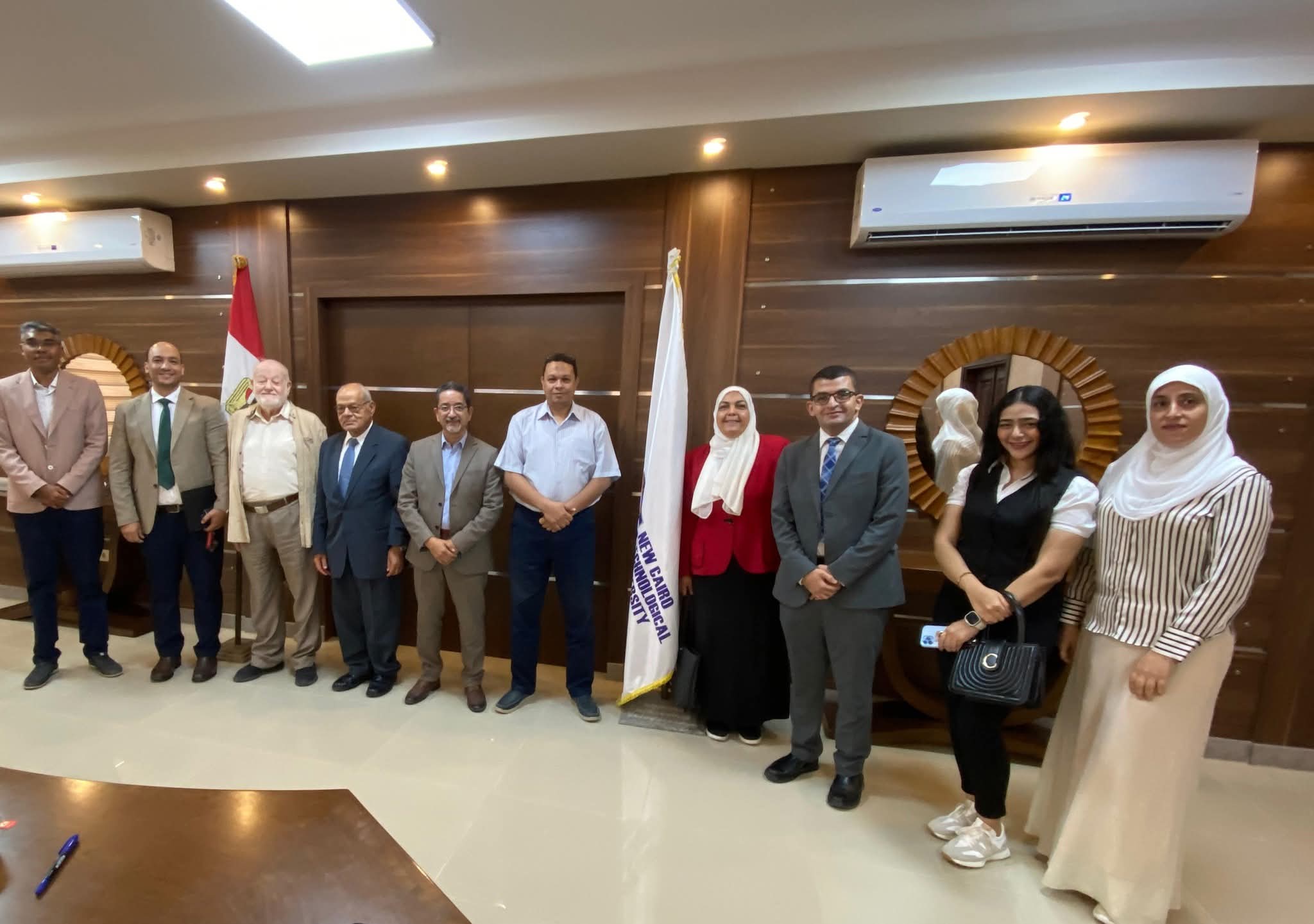 FB IMG 1758301124281 الضبعة جامعة القاهرة الجديدة التكنولوجية تتعاون مع مدينة التكنولوجيا لإطلاق مشروعات بحثية في الهيدروجين الأخضر موقع في الجامعة