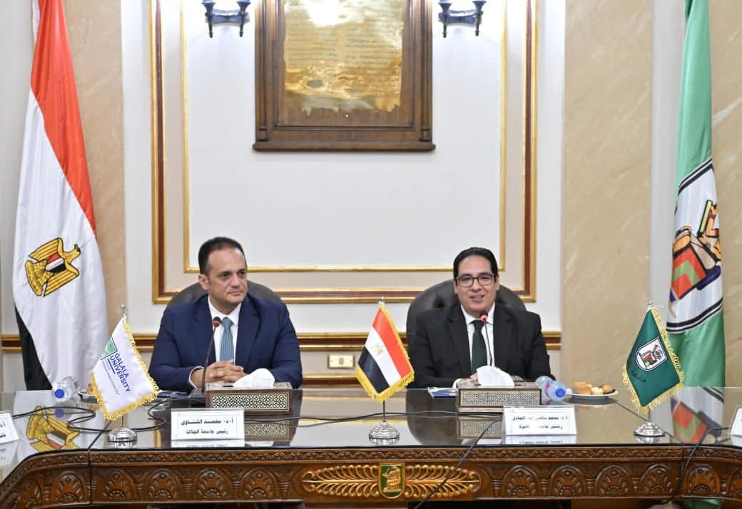 FB IMG 1758537645482 الجلالة بروتوكول تعاون بين جامعتي القاهرة والجلالة لدعم التعليم والبحث العلمي موقع في الجامعة