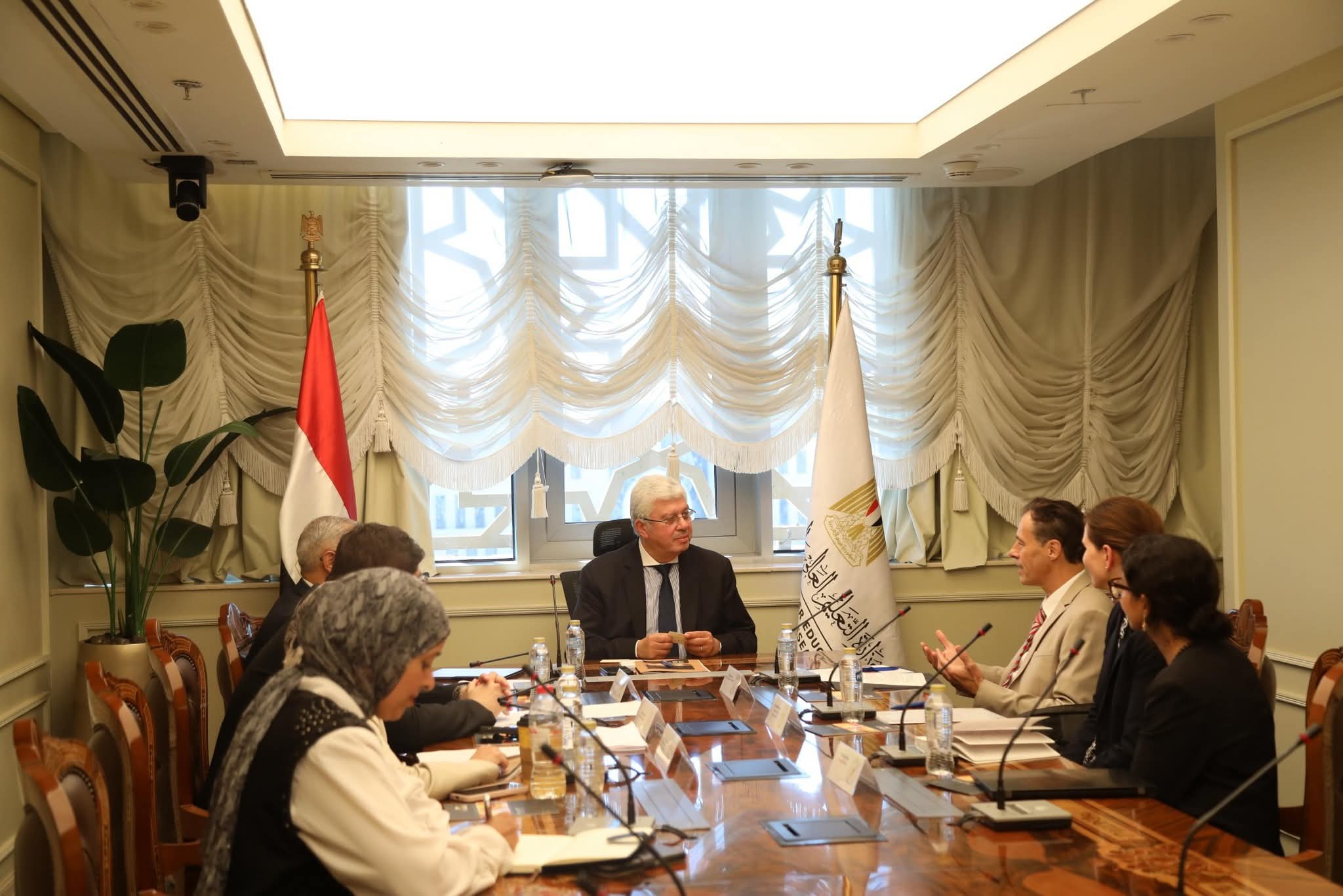 FB IMG 1759219332429 الألمانية وزير التعليم العالي يبحث مع الهيئة الألمانية للتبادل الأكاديمي "DAAD" تعزيز التعاون في مجالات التعليم العالي والبحث العلمي موقع في الجامعة