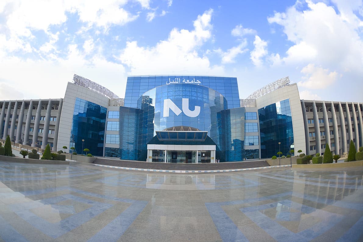 IMG 20250622 WA0096 أكاديمية جامعة النيل تجمع عمالقة النقل الذكي عالميًا للكشف عن مستقبل المونوريل في مصر موقع في الجامعة