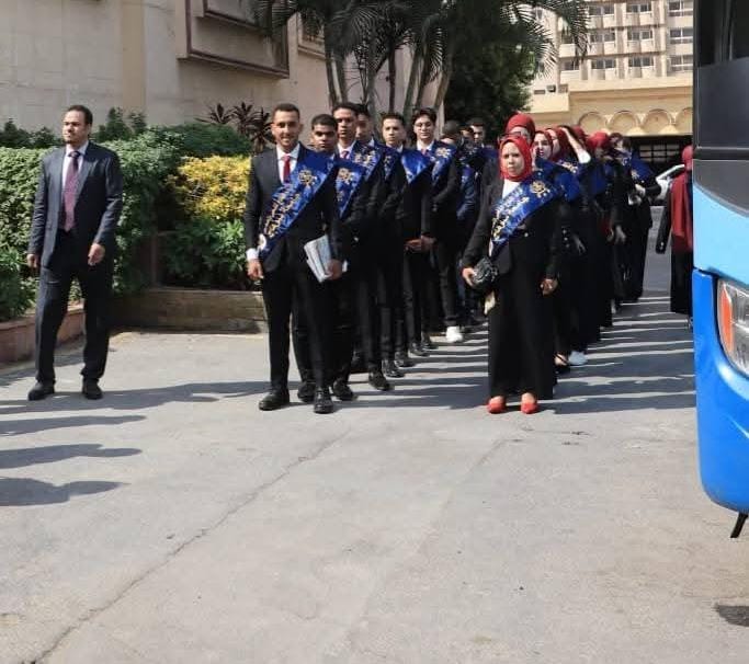 IMG 20250911 WA0003 1 سوهاج 50 طالبًا من جامعة سوهاج يزورون المركز الإعلامي لإدارة الشئون المعنوية لتعزيز الوعي الوطني موقع في الجامعة