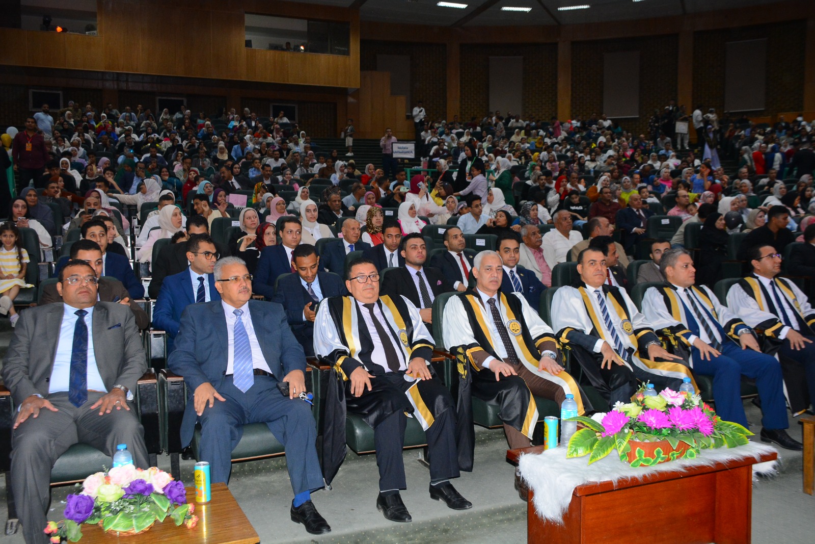 IMG 20250913 WA0022 التعليم العالي حقوق جامعة أسيوط تحتفل بتخريج الدفعة السادسة من برنامج الإنجليزية في أجواء مبهرة موقع في الجامعة