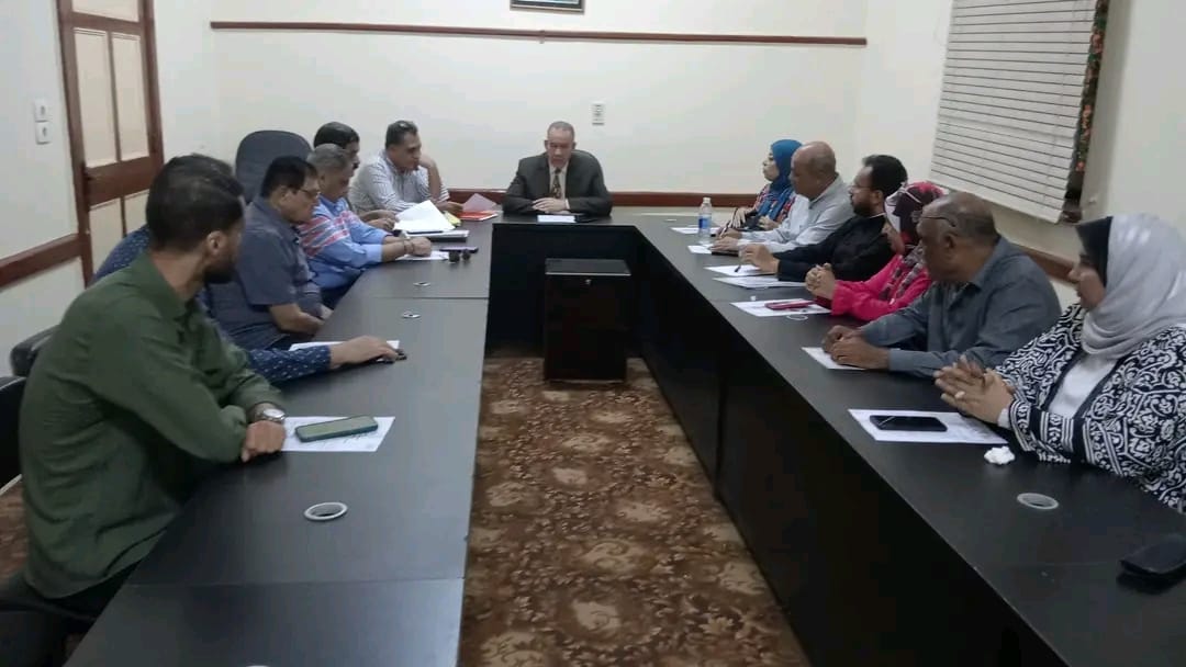 IMG 20250913 WA0064 محافظ أسيوط استعدادًا للعام الدراسي الجديد.. وكيل تعليم أسيوط يترأس اجتماع لجنة شؤون التعليم الخاص موقع في الجامعة