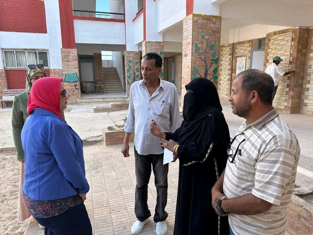 IMG 20250922 WA0063 مدارس السويس انتظام حضور الطلاب والمعلمين منذ اليوم الأول في مدارس السويس موقع في الجامعة