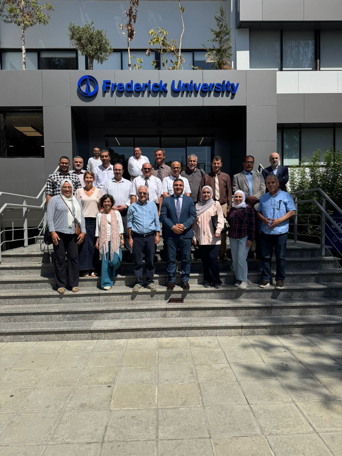 IMG 20250924 WA0011 2 جامعة قناة السويس جامعة قناة السويس تشارك في اجتماع مشروع ICT4EDU بقبرص لتعزيز دمج التكنولوجيا في التعليم موقع في الجامعة