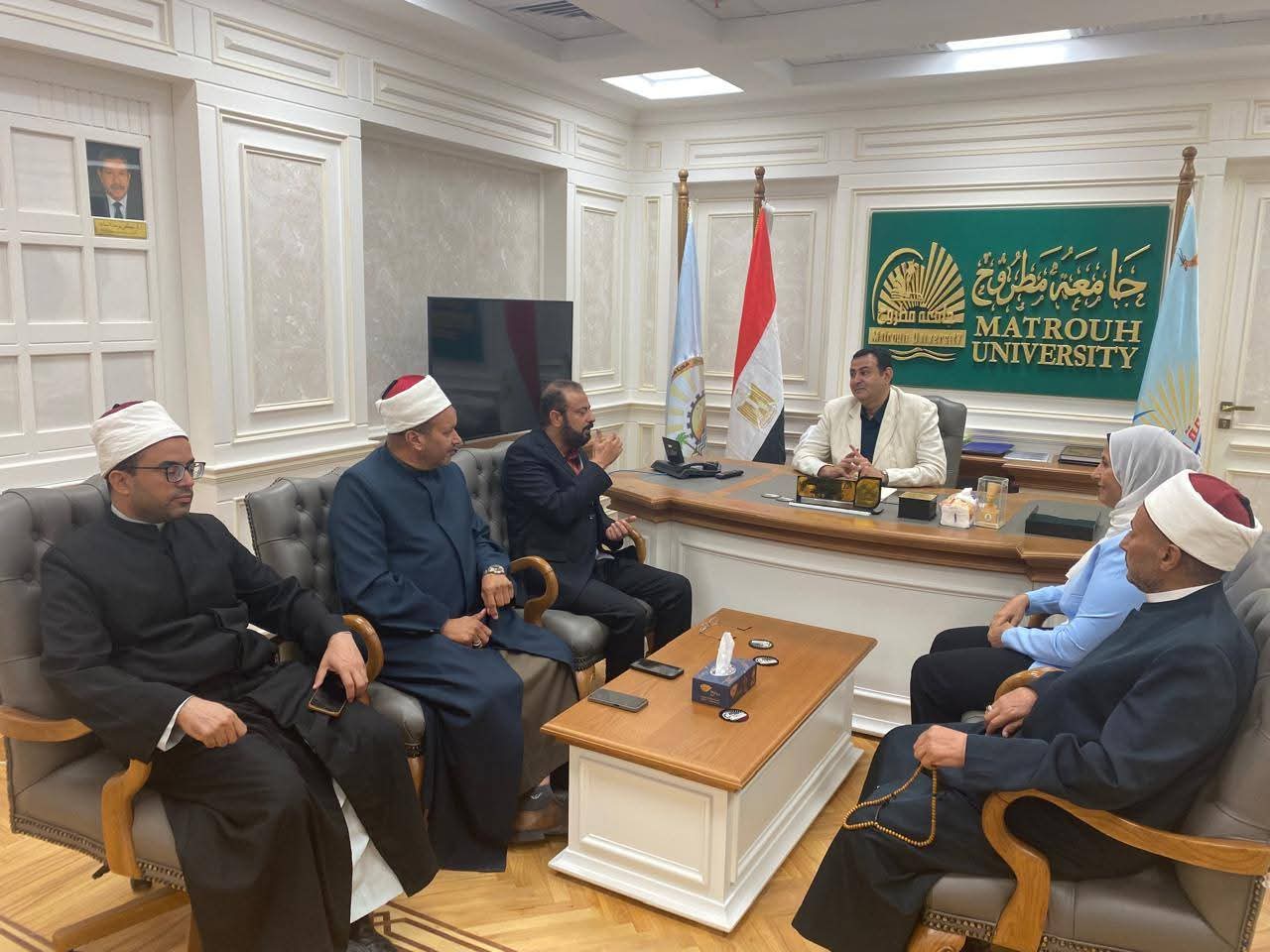 IMG 20250925 WA0060 أوقاف "صحّح مفاهيمك".. بروتوكول تعاون بين أوقاف مطروح وجامعة مطروح لنشر الوعي الديني والفكري موقع في الجامعة