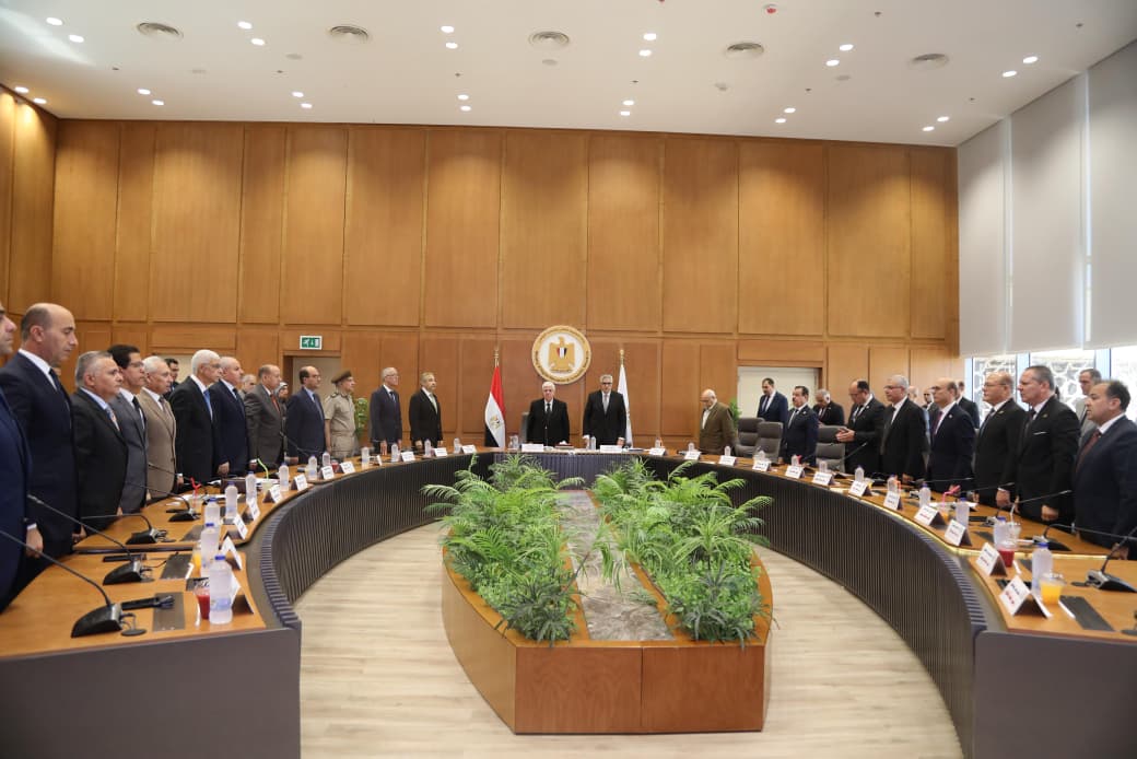 IMG 20250930 WA0034 وزير وزير التعليم العالي يترأس اجتماع المجلس الأعلى للجامعات ويكرم علماء مصر ضمن أفضل 2% عالميًا موقع في الجامعة