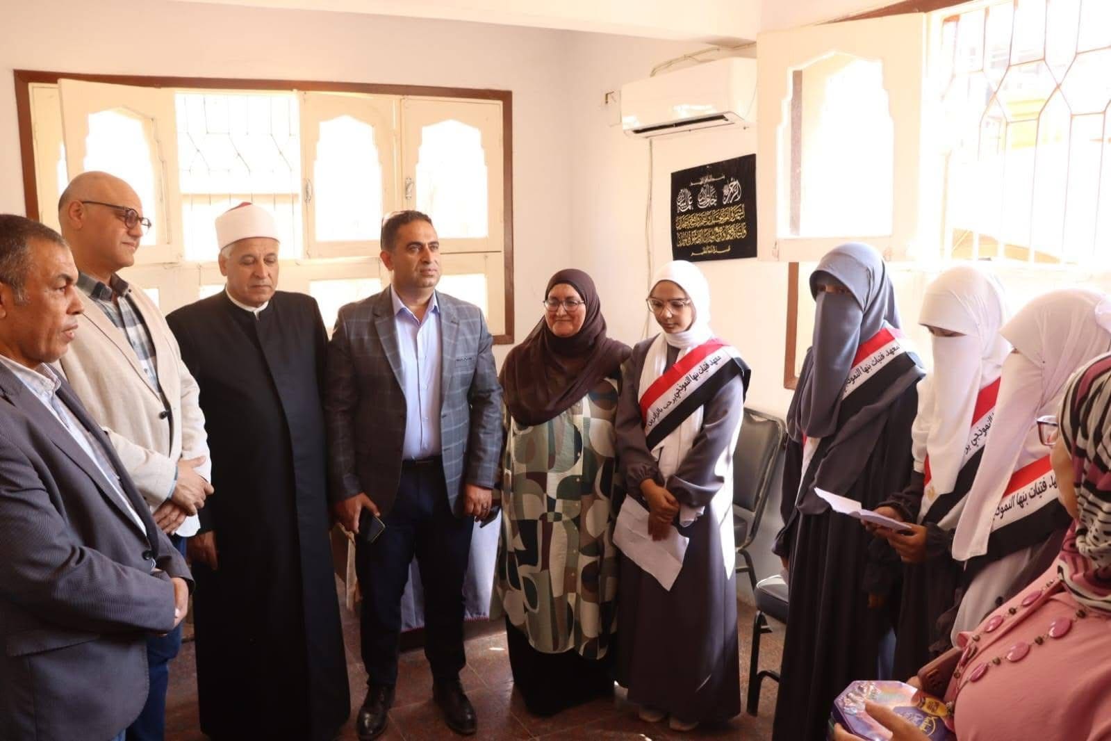 IMG 0813 أمهات مصر محافظ القليوبية يتفقد المعاهد الأزهرية ببنها في بداية العام الدراسي الجديد موقع في الجامعة