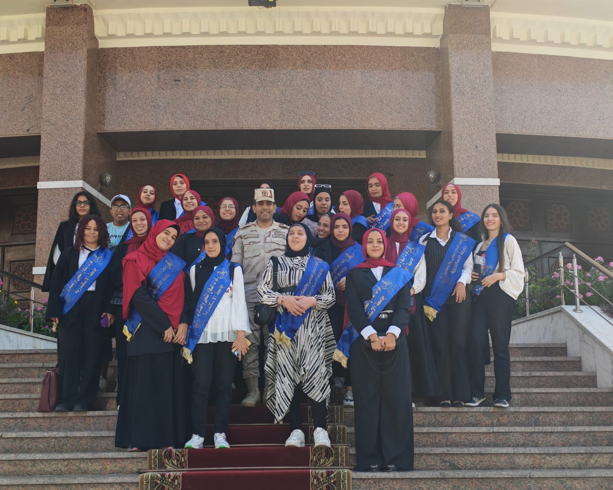 IMG 1435 طلاب جامعة الجلالة جامعة الإسكندرية تنظم زيارة لطلابها إلى بانوراما حرب أكتوبر لتعزيز الانتماء الوطني موقع في الجامعة