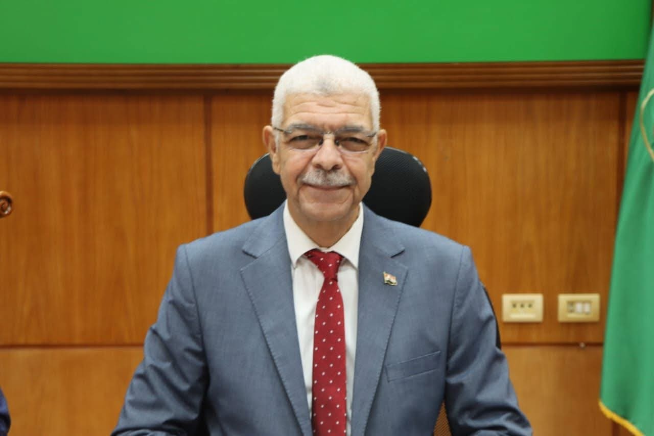IMG 8652 تعيين تعيين قيادات إدارية جديدة بجامعة المنوفية.. والقاصد: الجهاز الإداري يمثل العمود الفقري للجامعة موقع في الجامعة