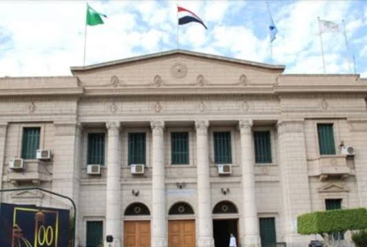 IMG 9402 اللغات شروط الالتحاق بأقسام كلية آداب القاهرة للعام الجامعي 2025/2026 موقع في الجامعة