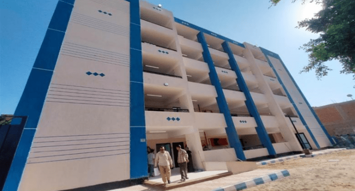 IMG ٢٠٢٥٠٩١٧ ٢٠٤٣٤٥ مدارس صناعة الدواء إطلاق مدارس صناعة الدواء للتكنولوجيا التطبيقية بالتعاون مع إيطاليا لتأهيل كوادر فنية بمعايير دولية موقع في الجامعة