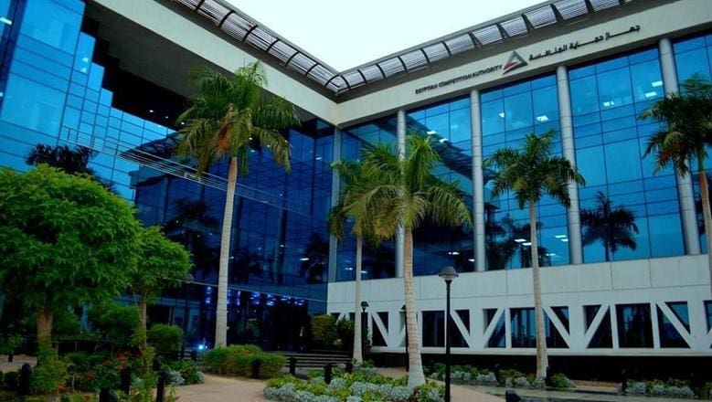 13982596761709633134 جهاز حماية المنافسة جهاز حماية المنافسة يثبت مخالفة 12 مدرسة لقيامهم بممارسات احتكارية في قطاع الزي المدرسي موقع في الجامعة
