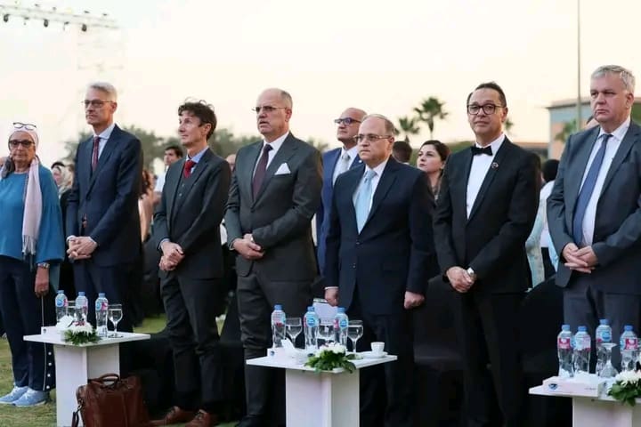 1760196762477 ملتقى التوظيف بالجامعة الألمانية بالقاهرة هيئة الدواء تشارك في حفل تخرج الجامعة الألمانية بالقاهرة وتؤكد دعمها لمستقبل صناعة الدواء في مصر موقع في الجامعة
