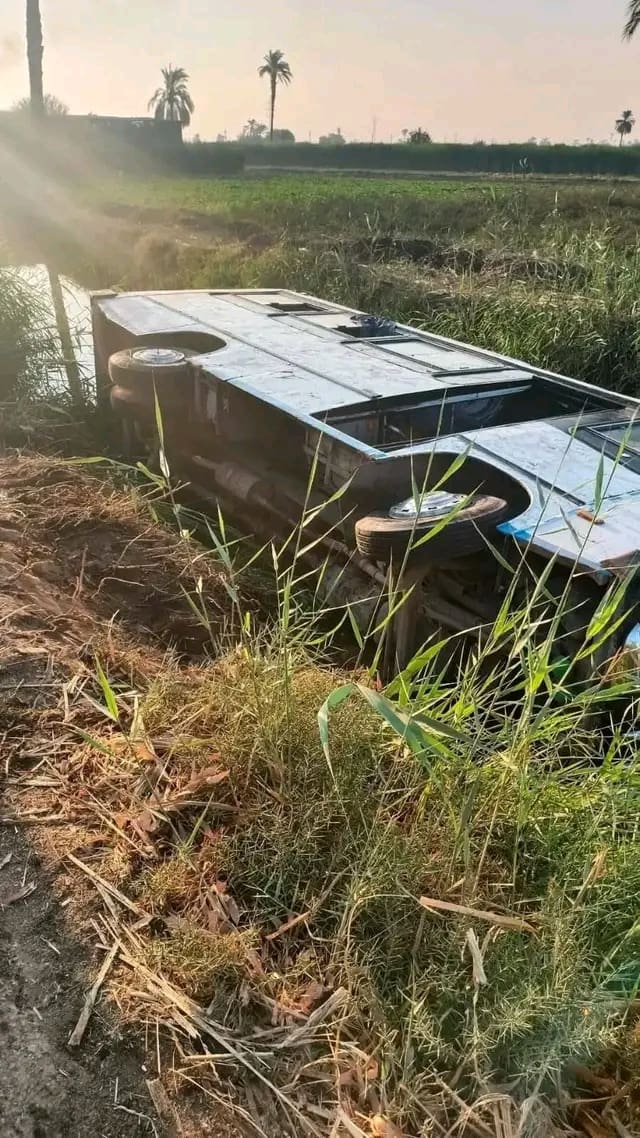 قدر الله ولطف.. حادث مروع دون خسائر بين أطفال ملوى