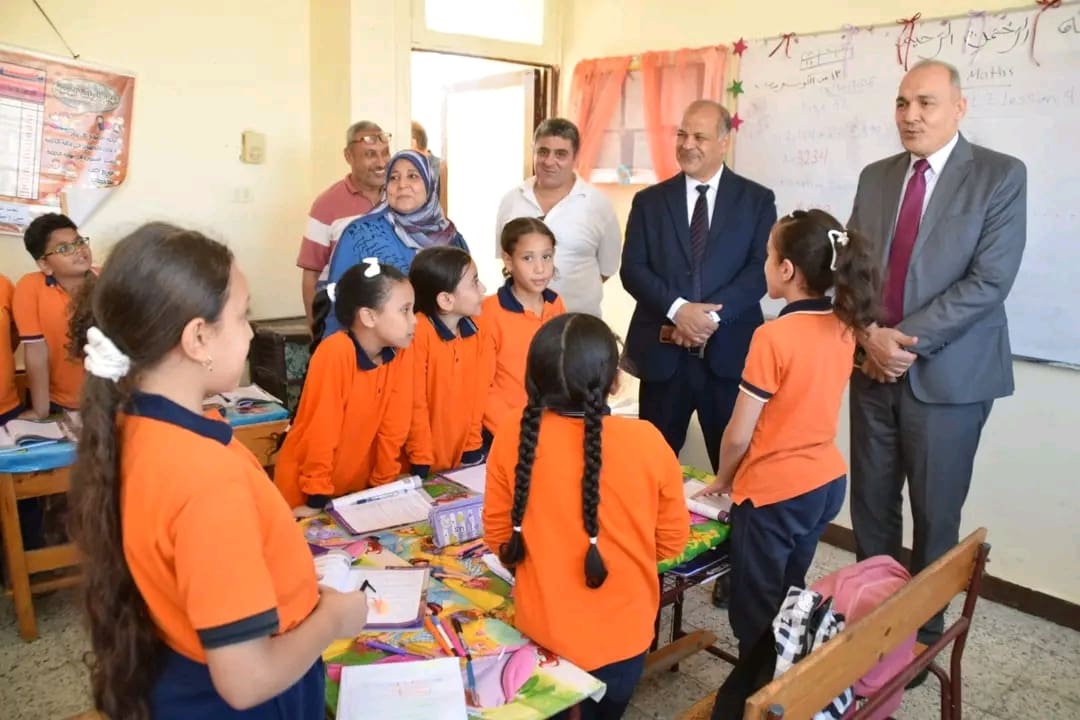 1760352460628 المدارس المصرية الألمانية «التعليم» تتابع انتظام الدراسة بمدارس بورسعيد وتناقش تطبيق البكالوريا الاختيارية موقع في الجامعة