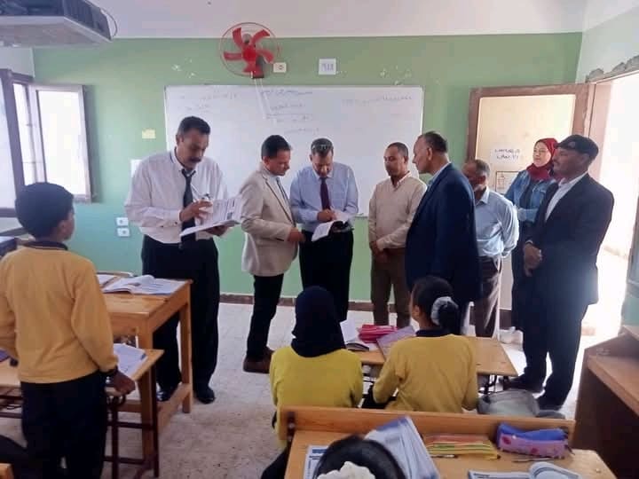 1760627204253 جولات الاهتمام بالطلاب أولًا.. جولات ميدانية لضمان بيئة تعليمية منظمة بمدارس الوادي الجديد موقع في الجامعة