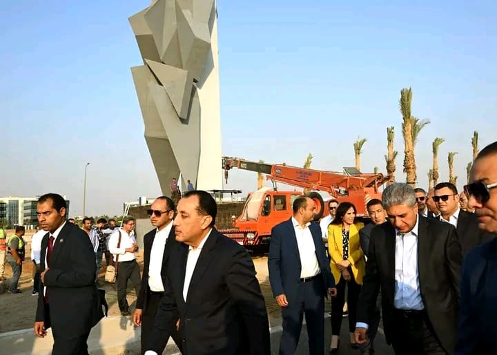1760630059801 المدارس تفاصيل أعمال تطوير محيط المتحف المصري الكبير والطرق المؤدية إليه موقع في الجامعة