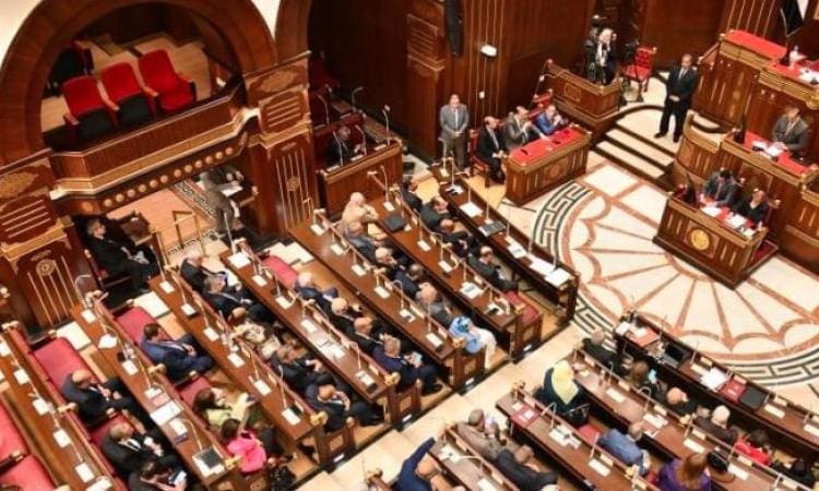 17607685600 جامعة القاهرة مجلس الشيوخ يبدأ الفصل التشريعي الثاني بأداء اليمين وانتخاب القيادة الجديدة موقع في الجامعة