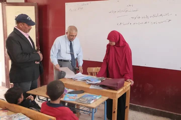 1761152044036 تعليم الوادي وكيل تعليم الوادي الجديد يشدد على الانضباط والالتزام بالخطة الدراسية خلال جولة بالخارجة موقع في الجامعة