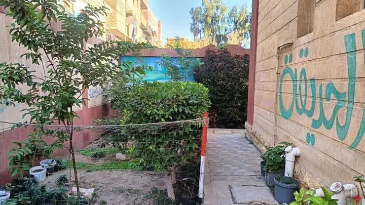 1761222456287 جامعة مدرسة الشهيد نبيل هويدى الإعدادية بالبحيرة تتوج بلقب أفضل مدرسة تفعيلأ لمعايير المبادرة  موقع في الجامعة
