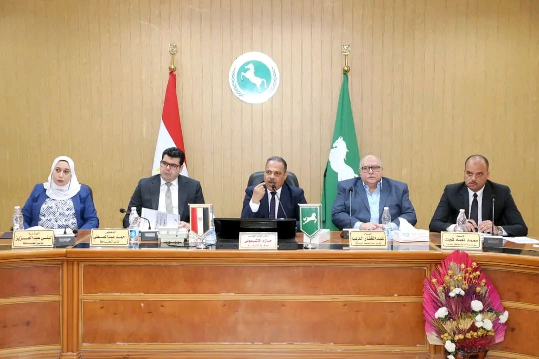 1761567161639 محافظ الشرقية محافظ الشرقية يطلق اسم الدكتور أحمد عمر هاشم على مسجد المدينة المنورة بالزقازيق موقع في الجامعة